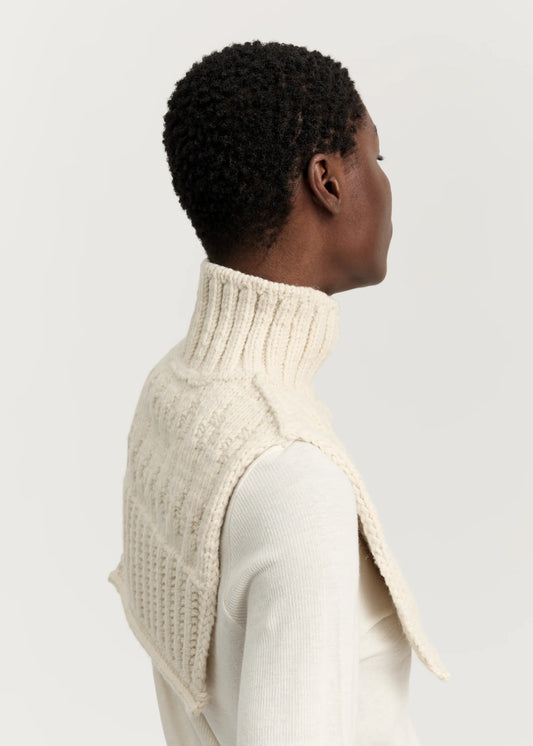 Aiayu "Asami neckwarmer – pure llama" Pure Ecru OS