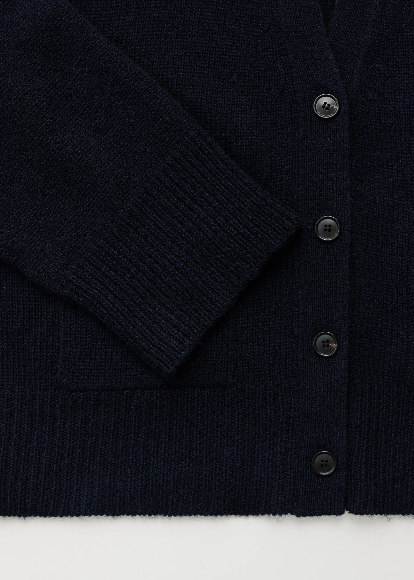 Aiayu "Cora cardigan - sartuul wool" Black Blue