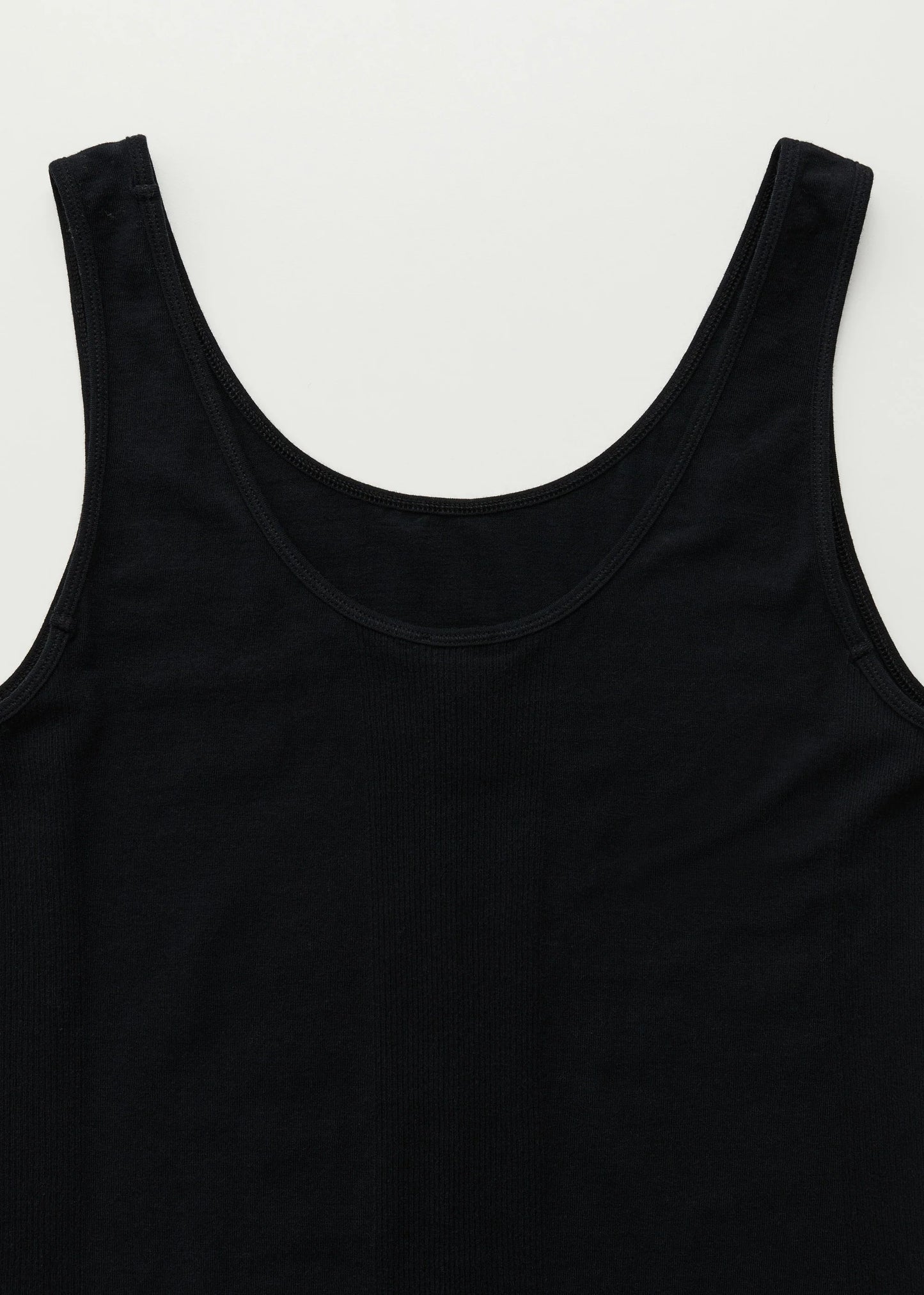 Aiayu "Gentle tank - cashmere" Black