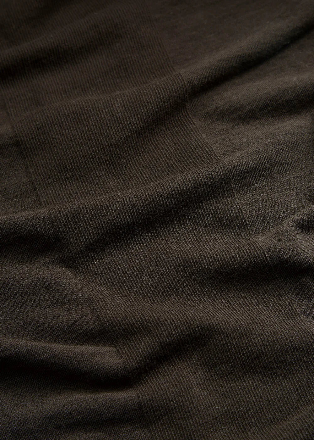 Aiayu "Gentle cashmere tee" Dark Brown
