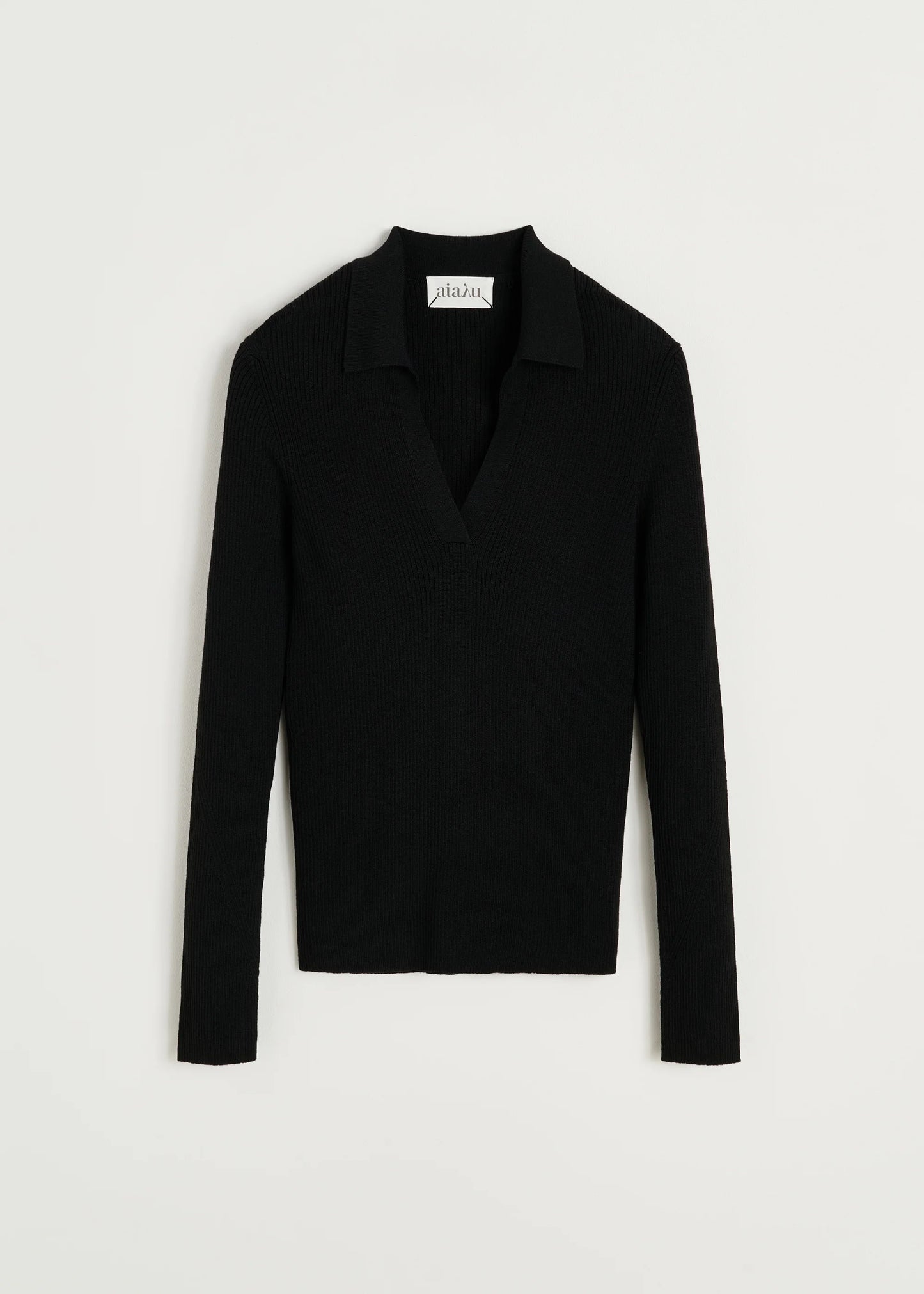 Aiayu "Noa polo blouse – pure merino wool" Black
