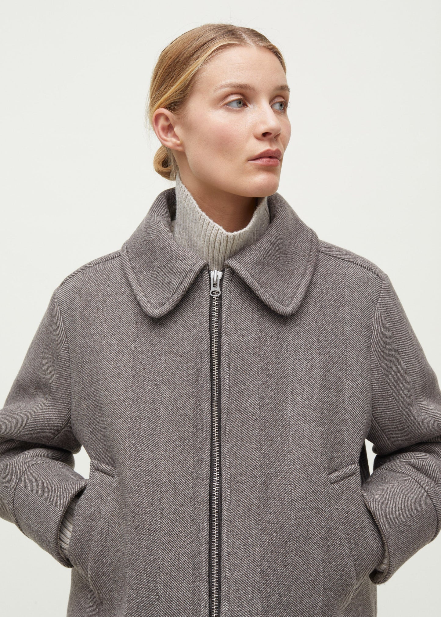 Aiayu "Short Wool Jacket" Herringbone