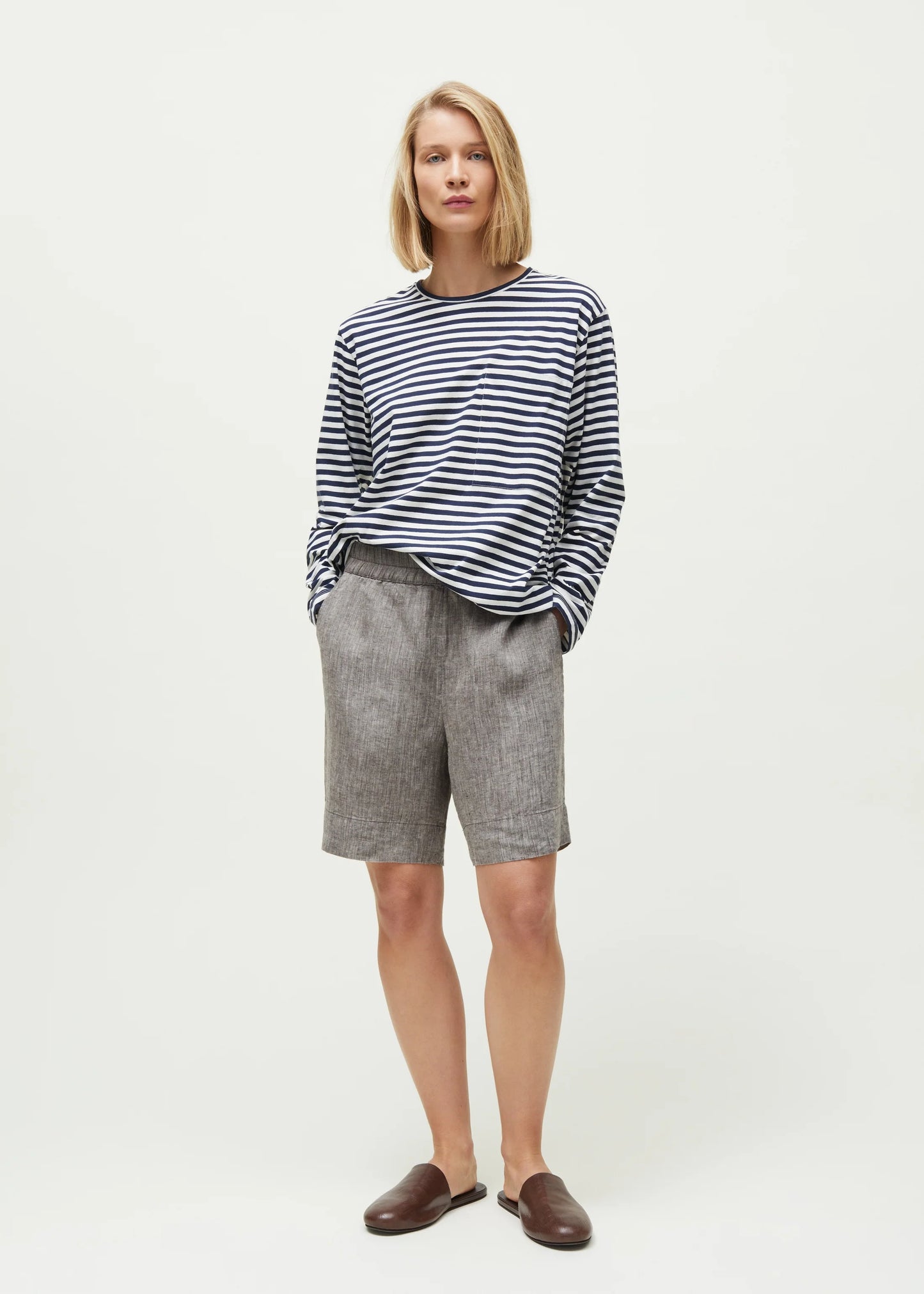 Aiayu "Shorts long linen" Brown