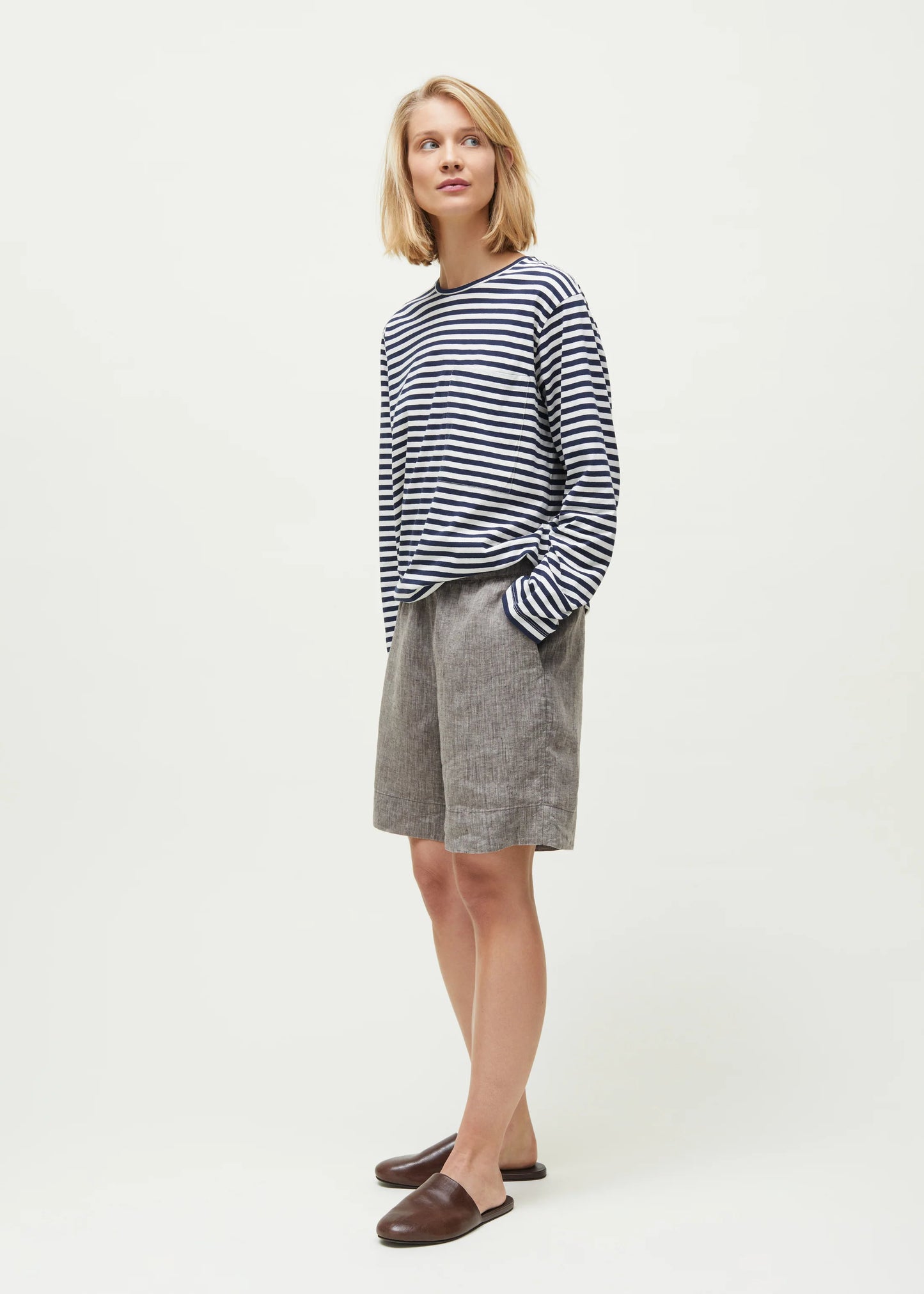 Aiayu "Shorts long linen" Brown