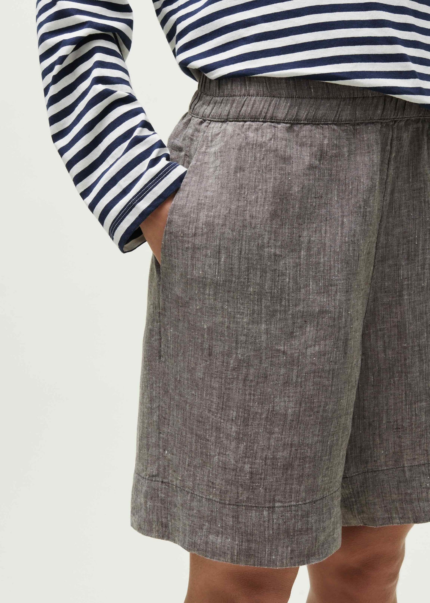 Aiayu "Shorts long linen" Brown
