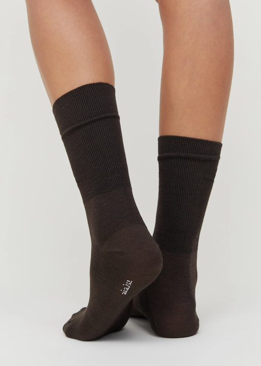 Aiayu "Silk Socks" Dark Brown
