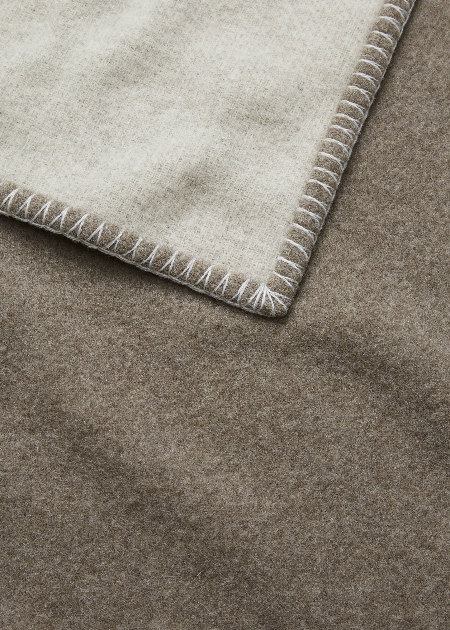 Aiayu "Veda" 150x180 Mix Brown