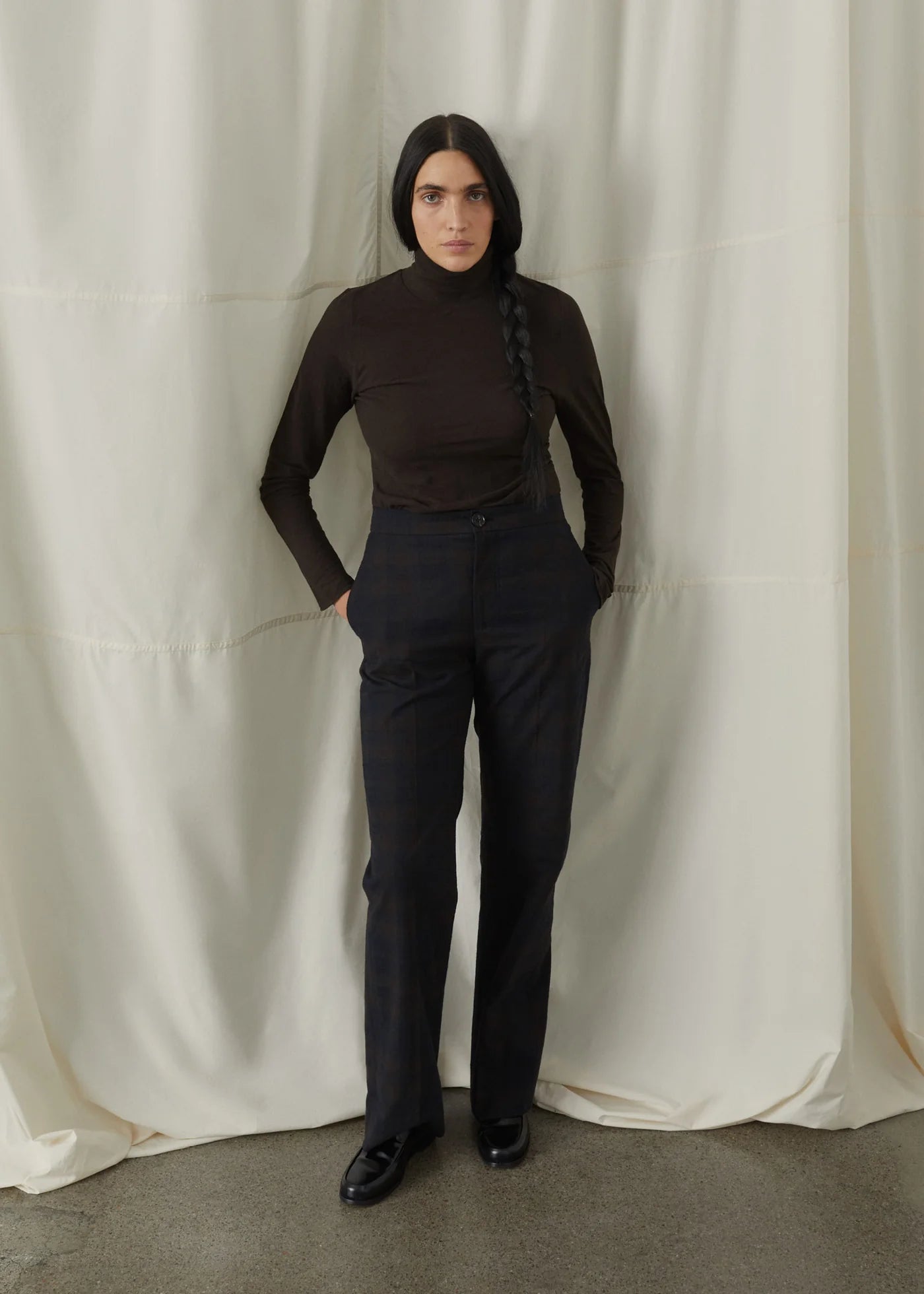 Aiayu "Gentle cashmere Turtleneck" Dark Brown