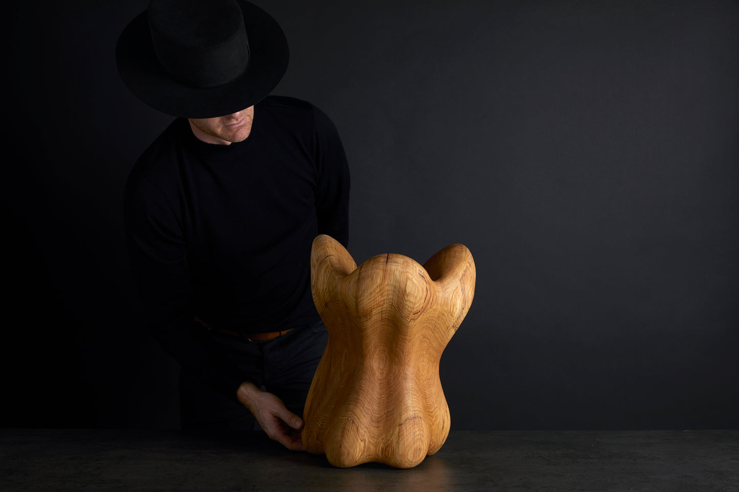 Løvfall skulptur, Sørlands eik torso