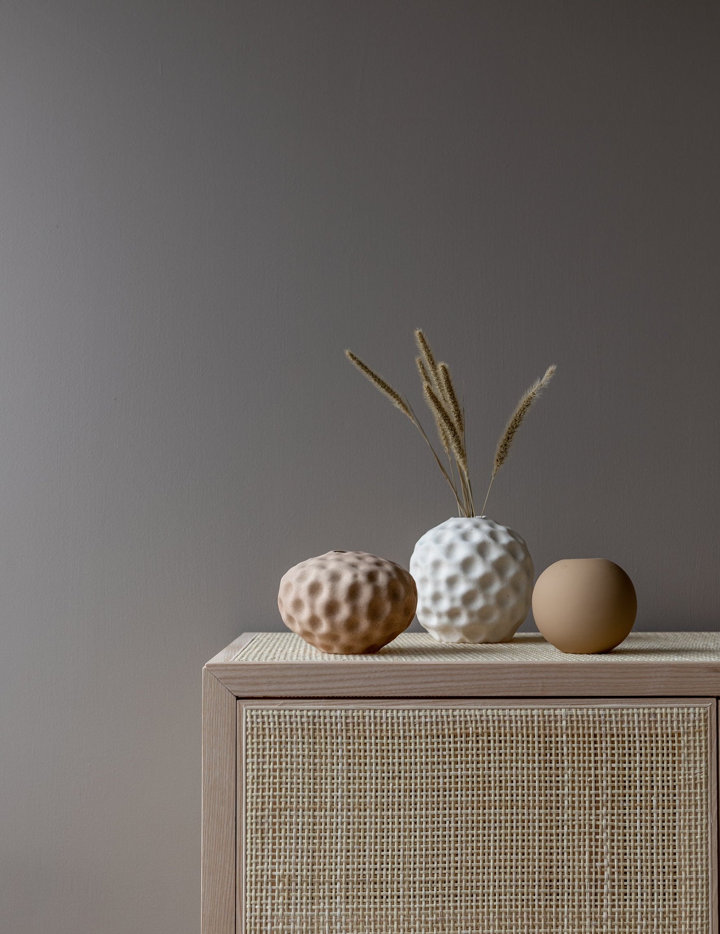 Cooee vase "Seedpod" 14cm Walnut