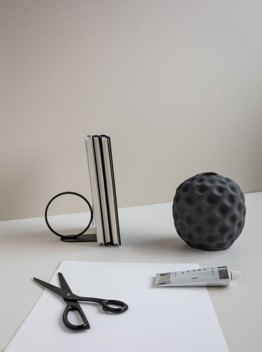 Cooee vase "Seedpod" 14cm Pepper