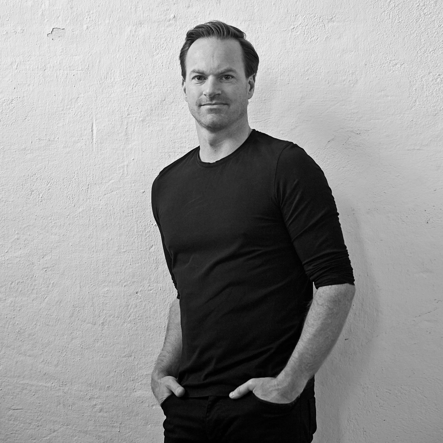 Løvfall skulptur, Ask venner