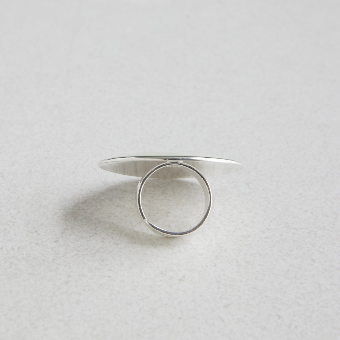 Opro, Ring rund x.stor Hvit emalje