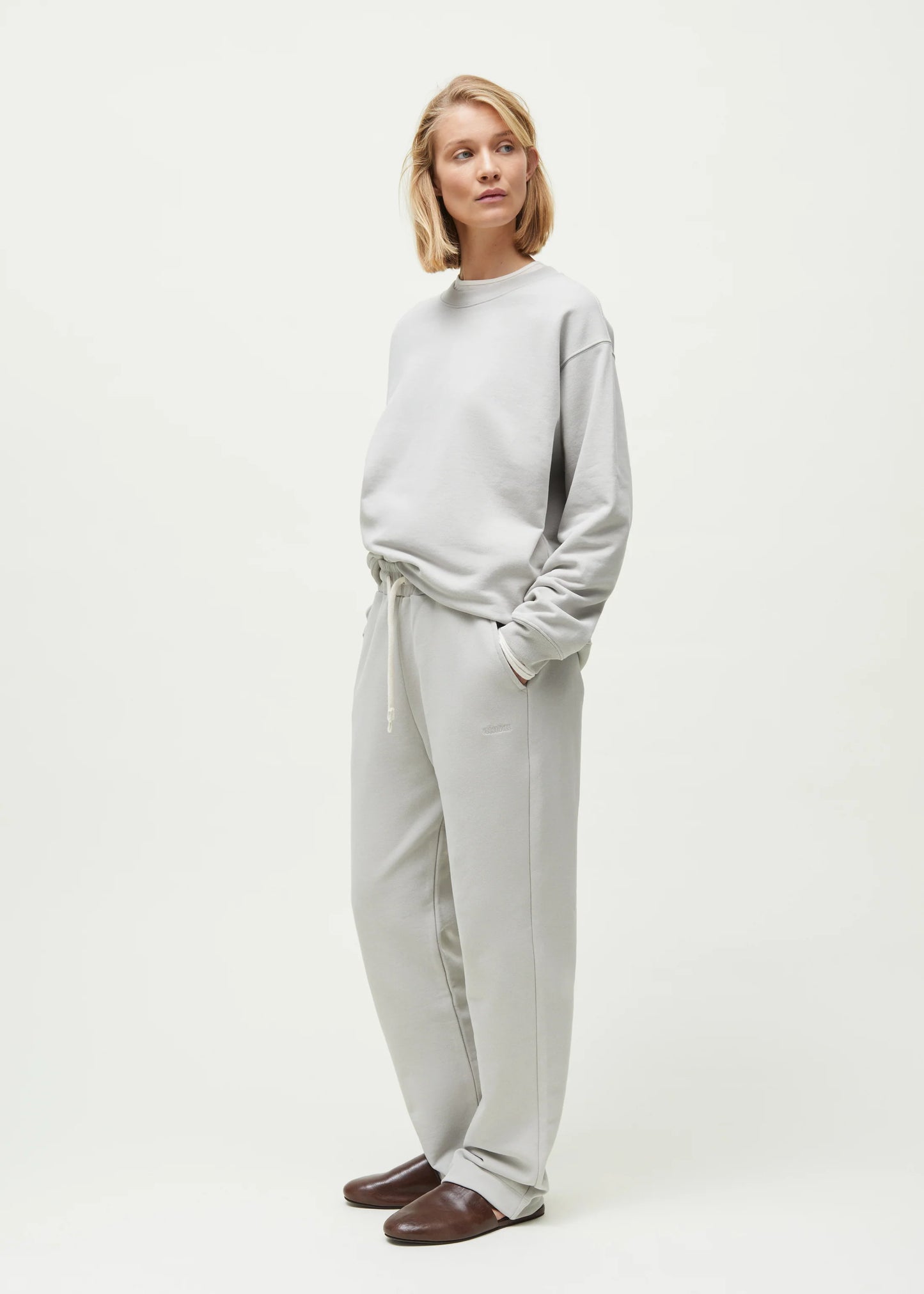 Aiayu "Aiayu Circular Sweatpant" Grey