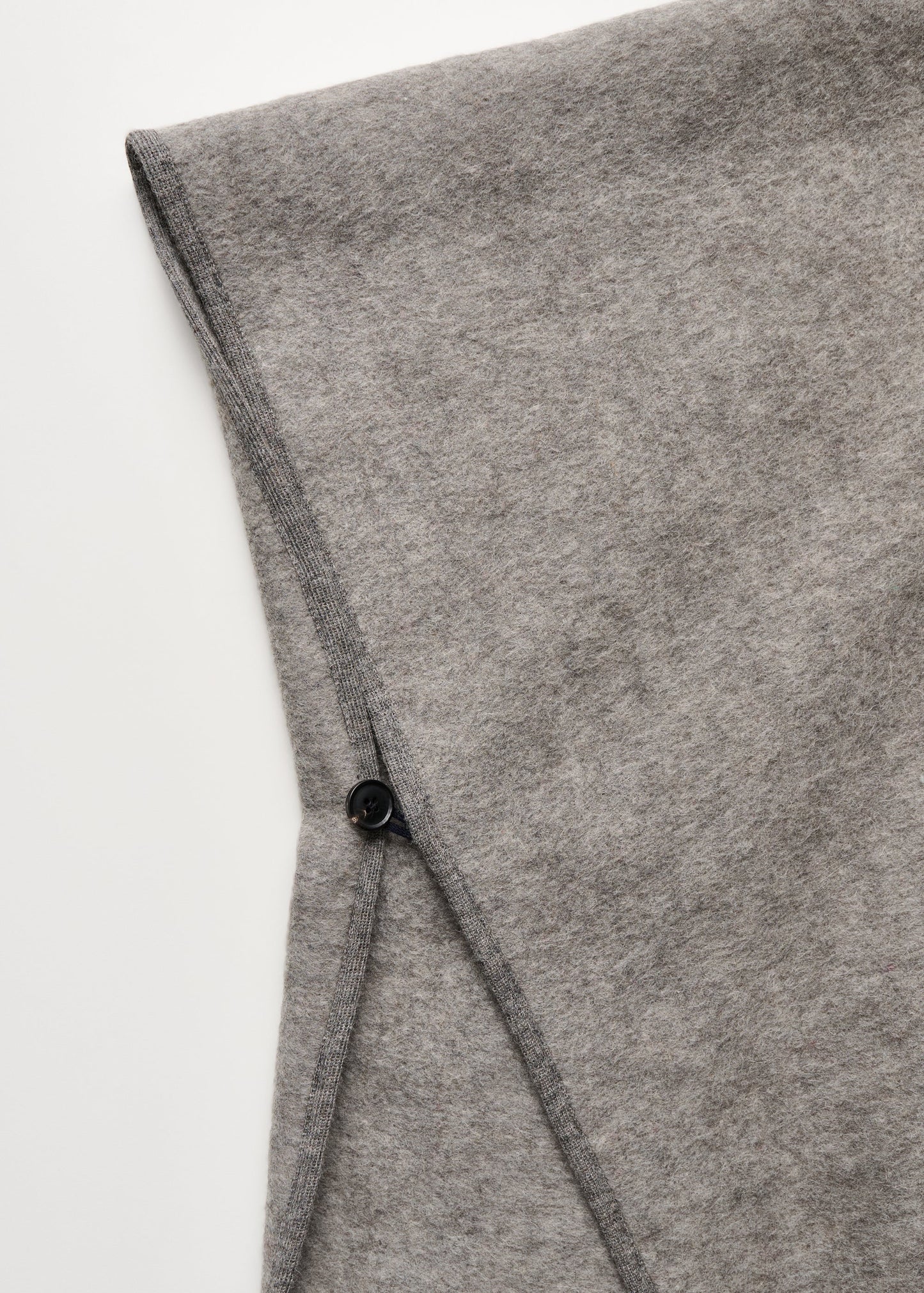 Aiayu "Avery poncho – wool" Pure Grey
