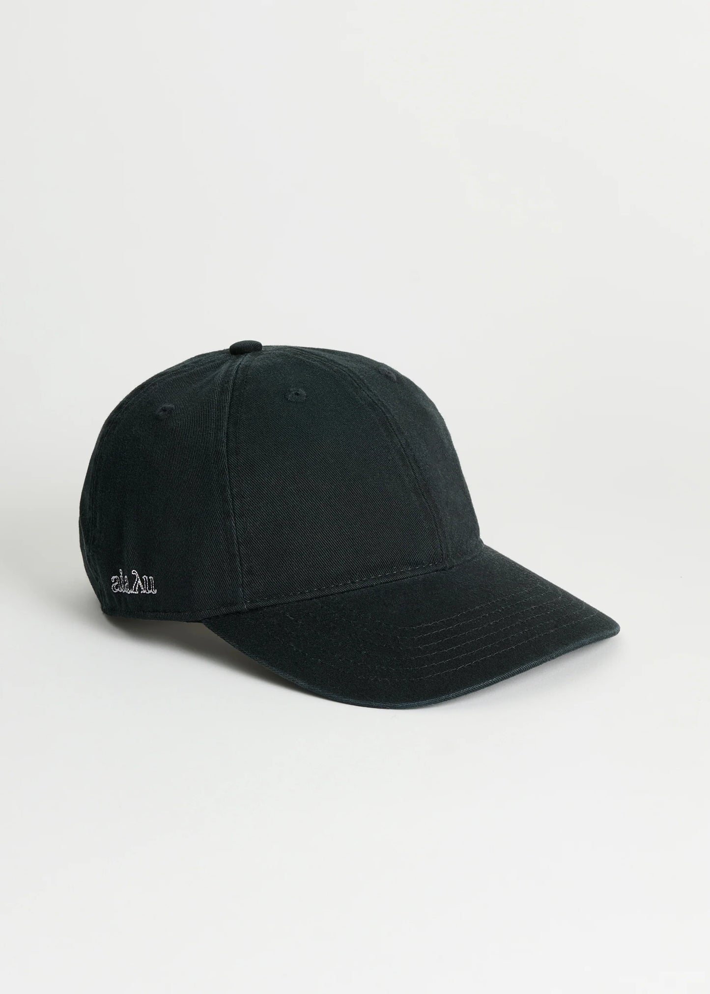 Aiayu "Cap" Black OS