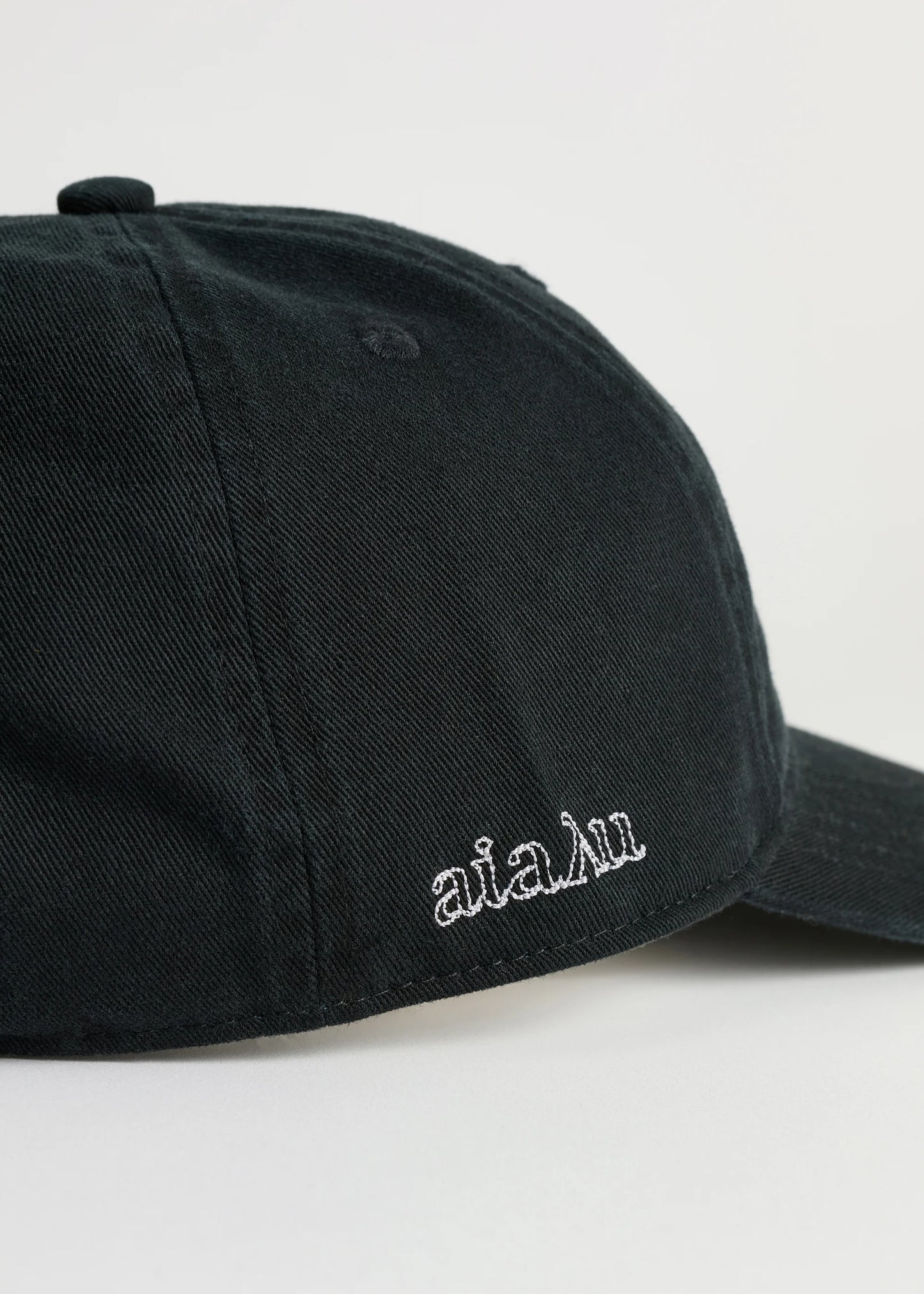 Aiayu "Cap" Black OS