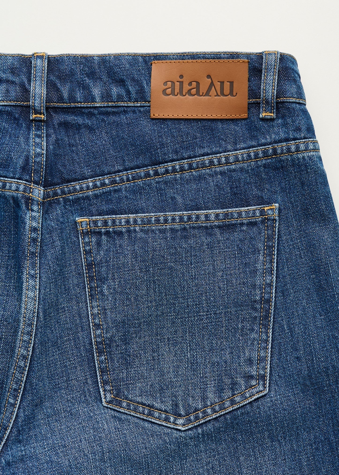 Aiayu "Cooper highwaist straight jeans" Worn Blue