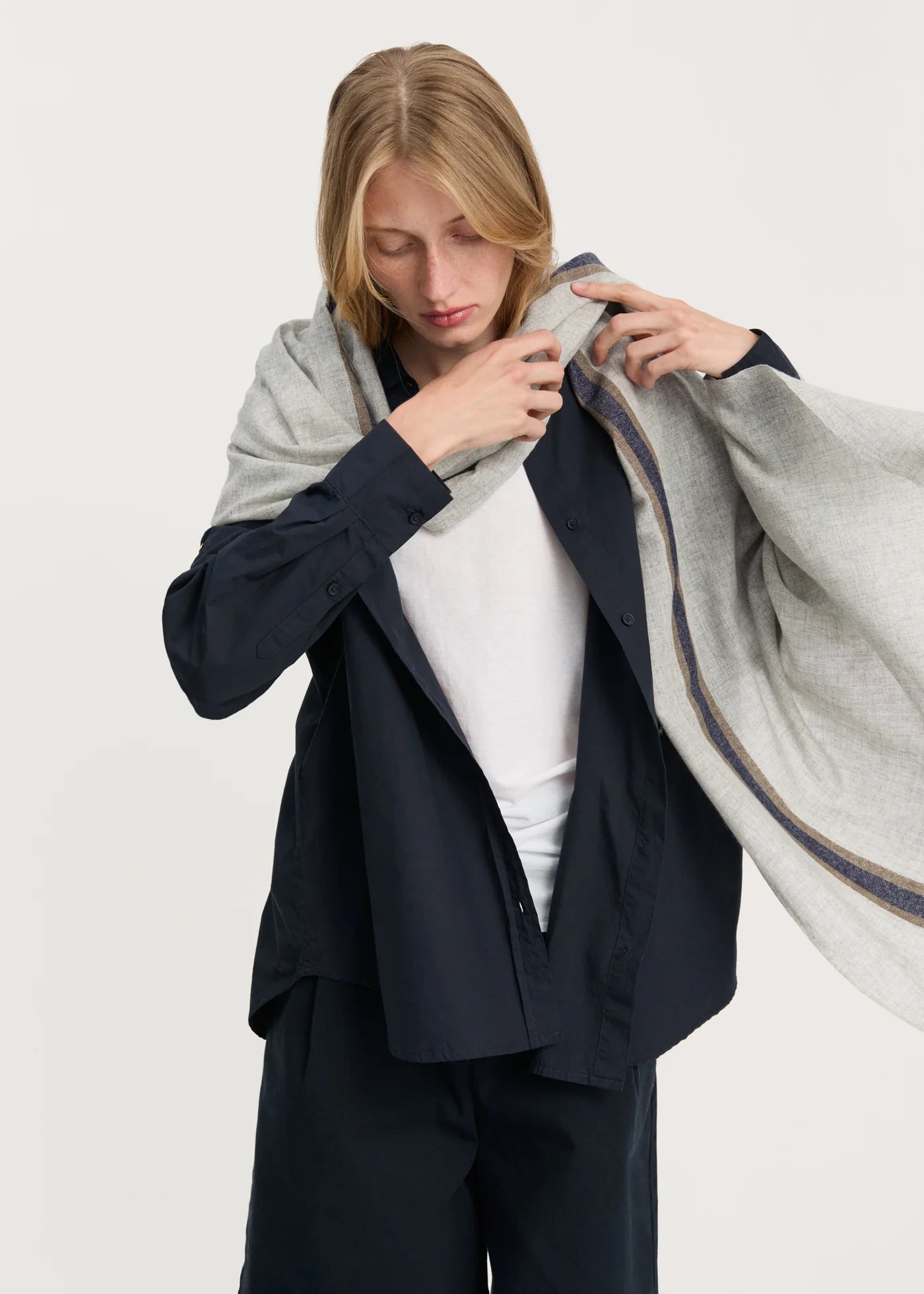 Aiayu "Ema scarf – cashmere" Light Grey Melange
