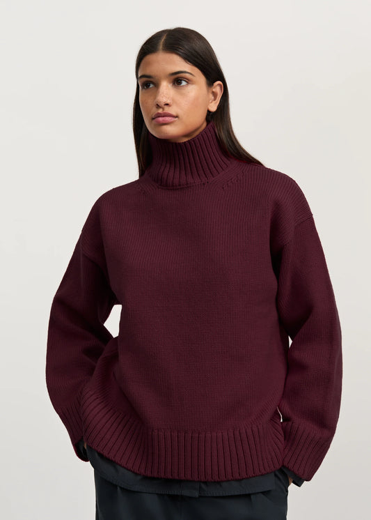 Aiayu "Farah sweater – highland wool" Bordeaux