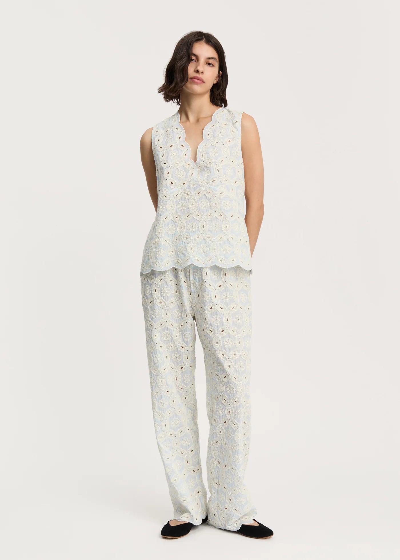 Aiayu "Himani top embroidery" Blue Eyes