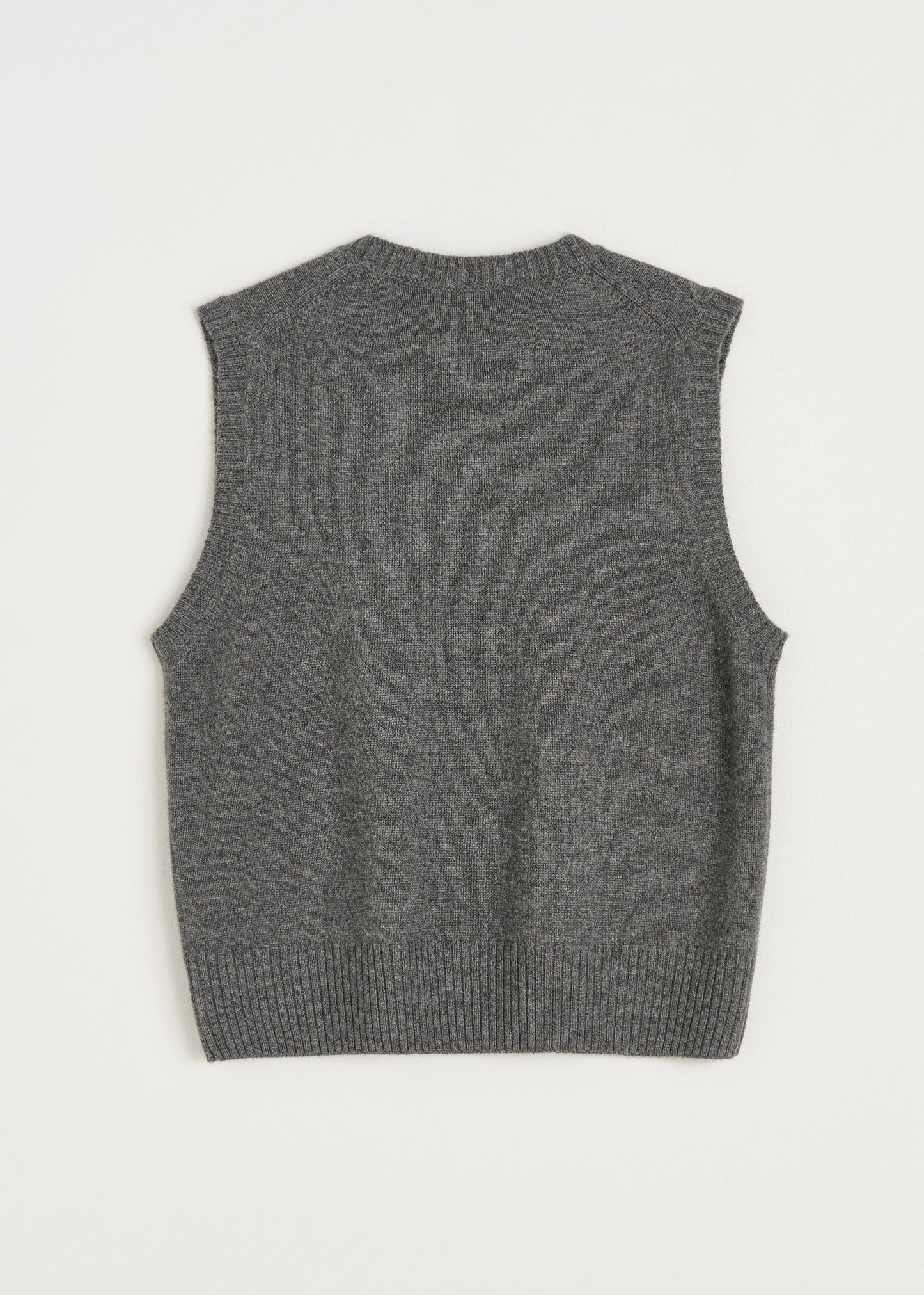 Aiayu "Ingeborg vest – pure cashmere" Stormy