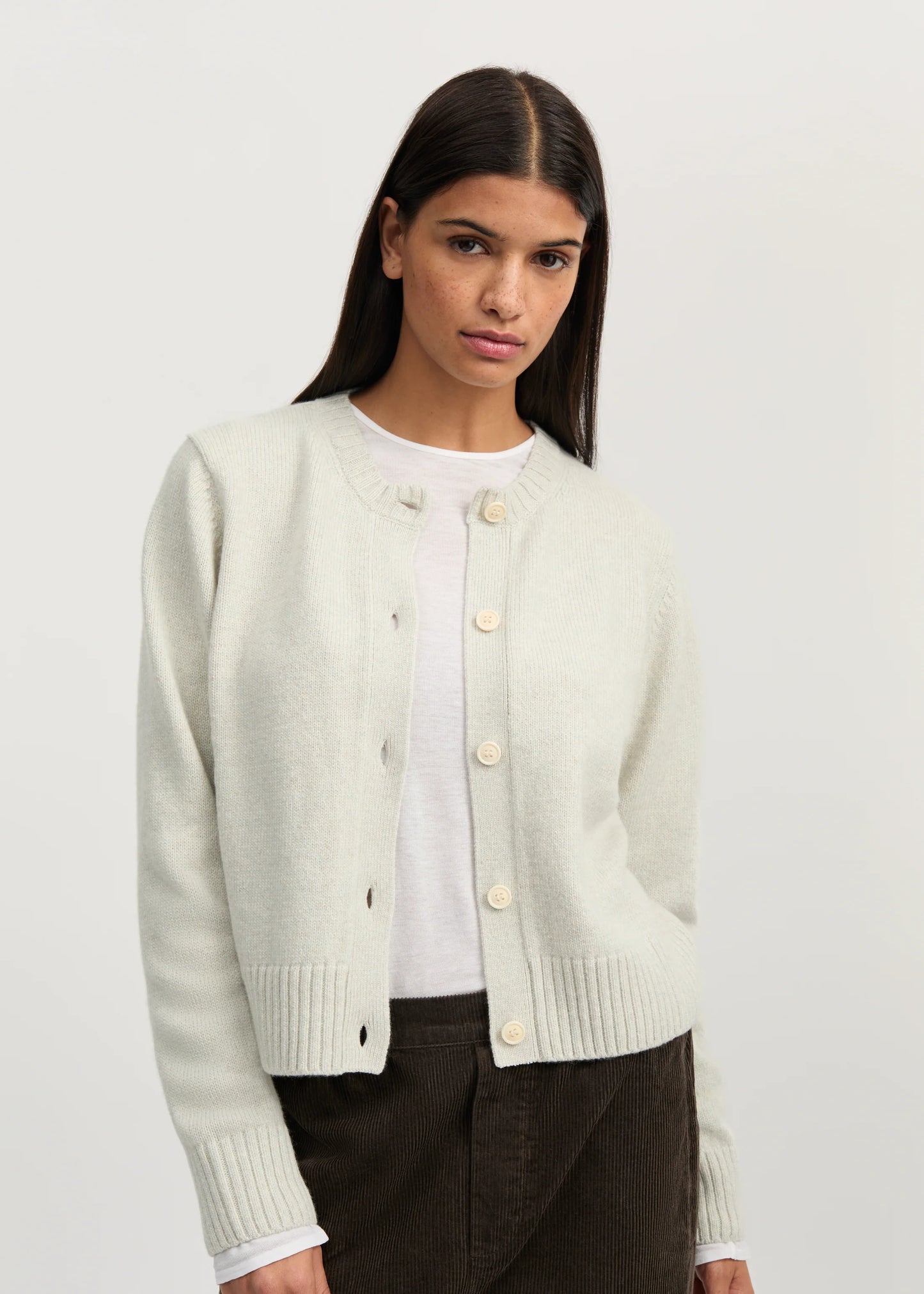 Aiayu "Ingolf cardigan – pure cashmere" Dove Mouline