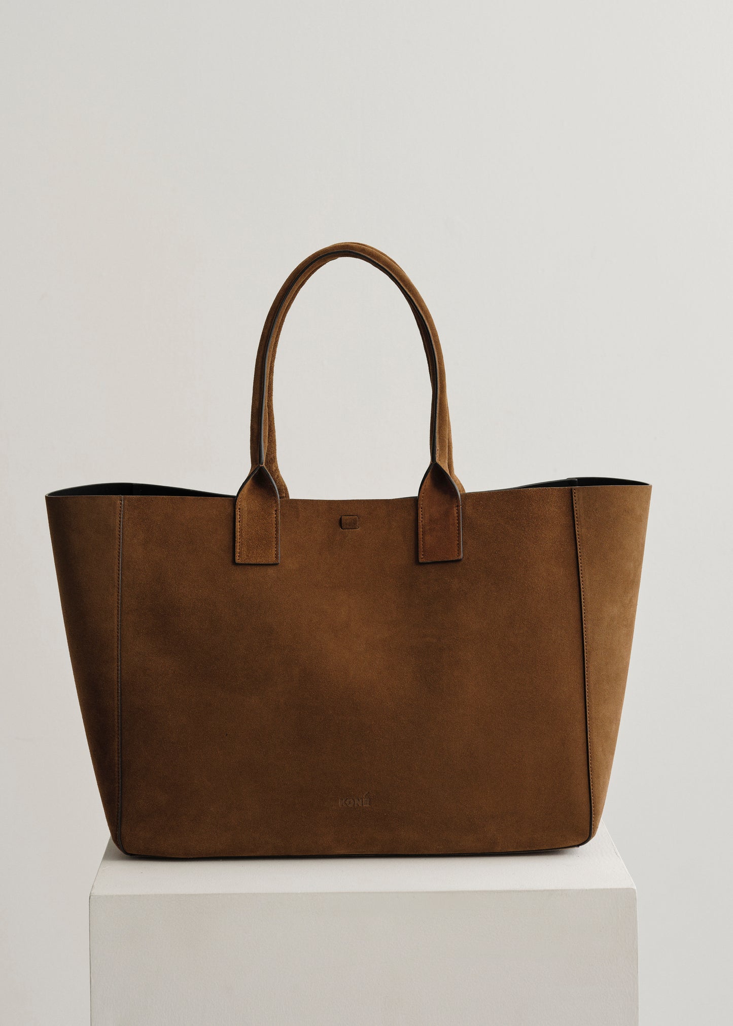 Koné "Large Filippo Bag" Suede Brandy
