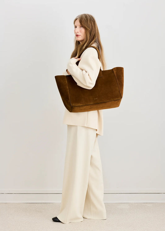 Koné "Large Filippo Bag" Suede Brandy