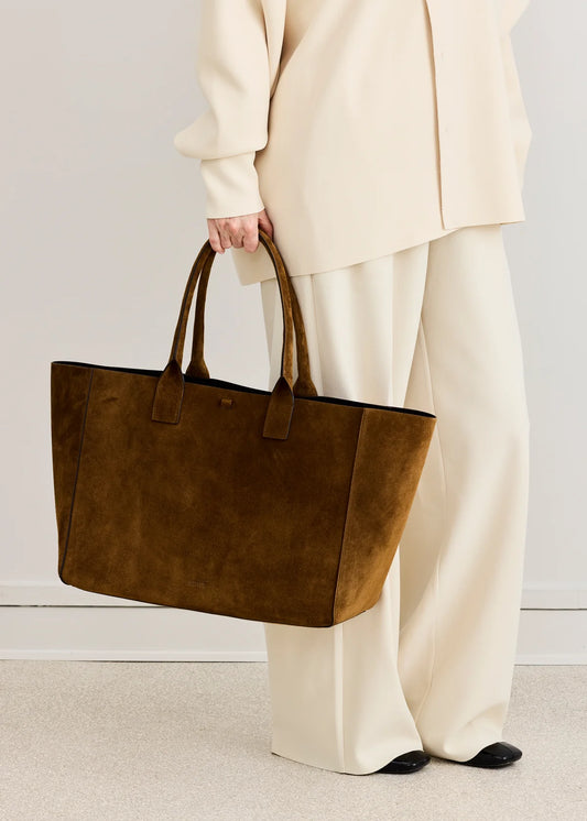 Koné "Large Filippo Bag" Suede Brandy