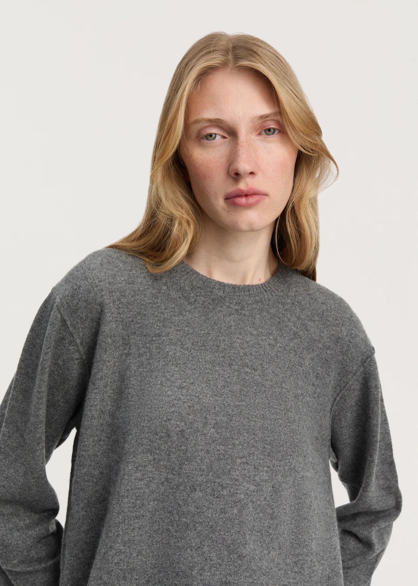 Aiayu "Leonardo sweater – pure cashmere" Stormy