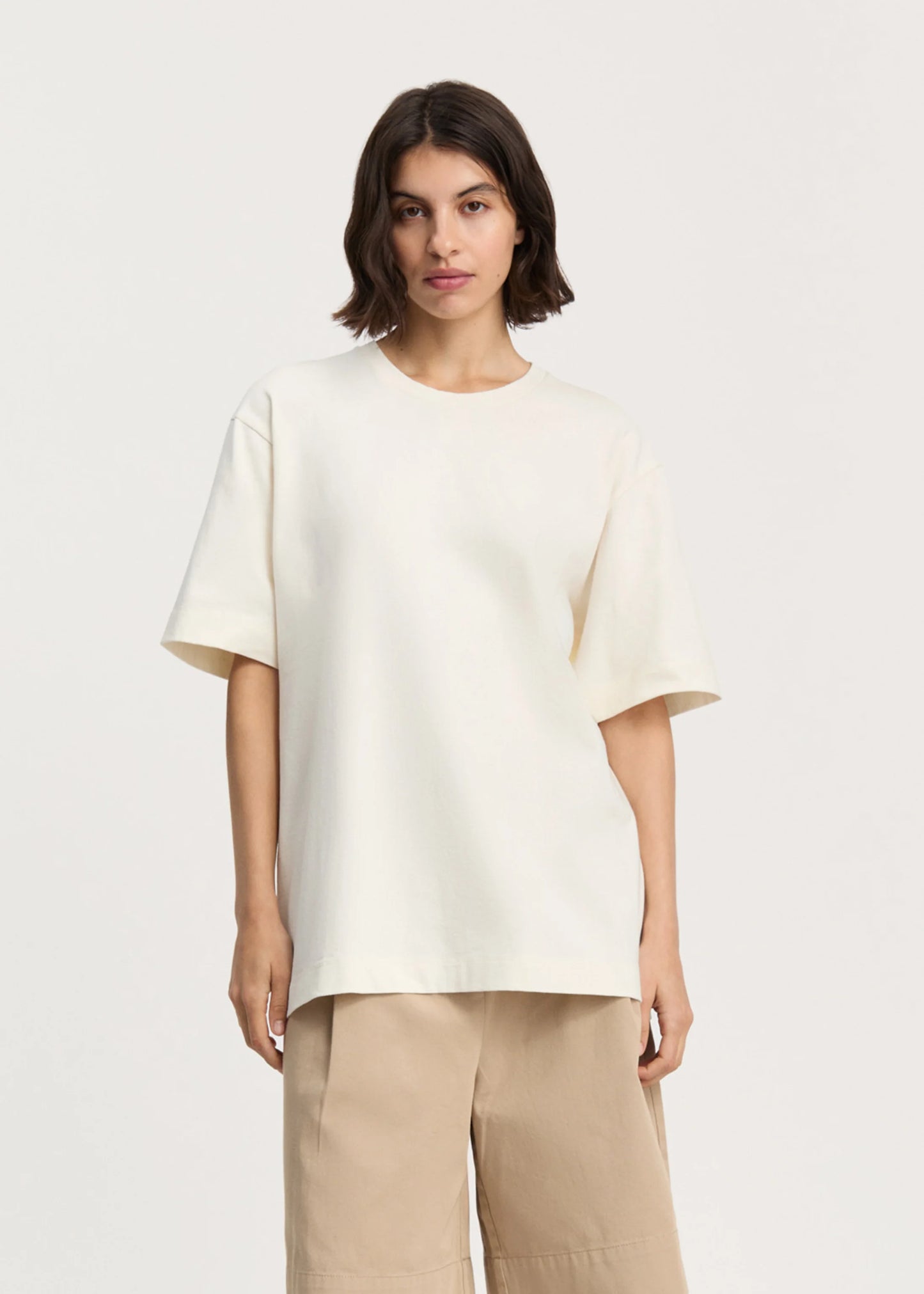 Aiayu "Lui circular tee" Pure Ecru