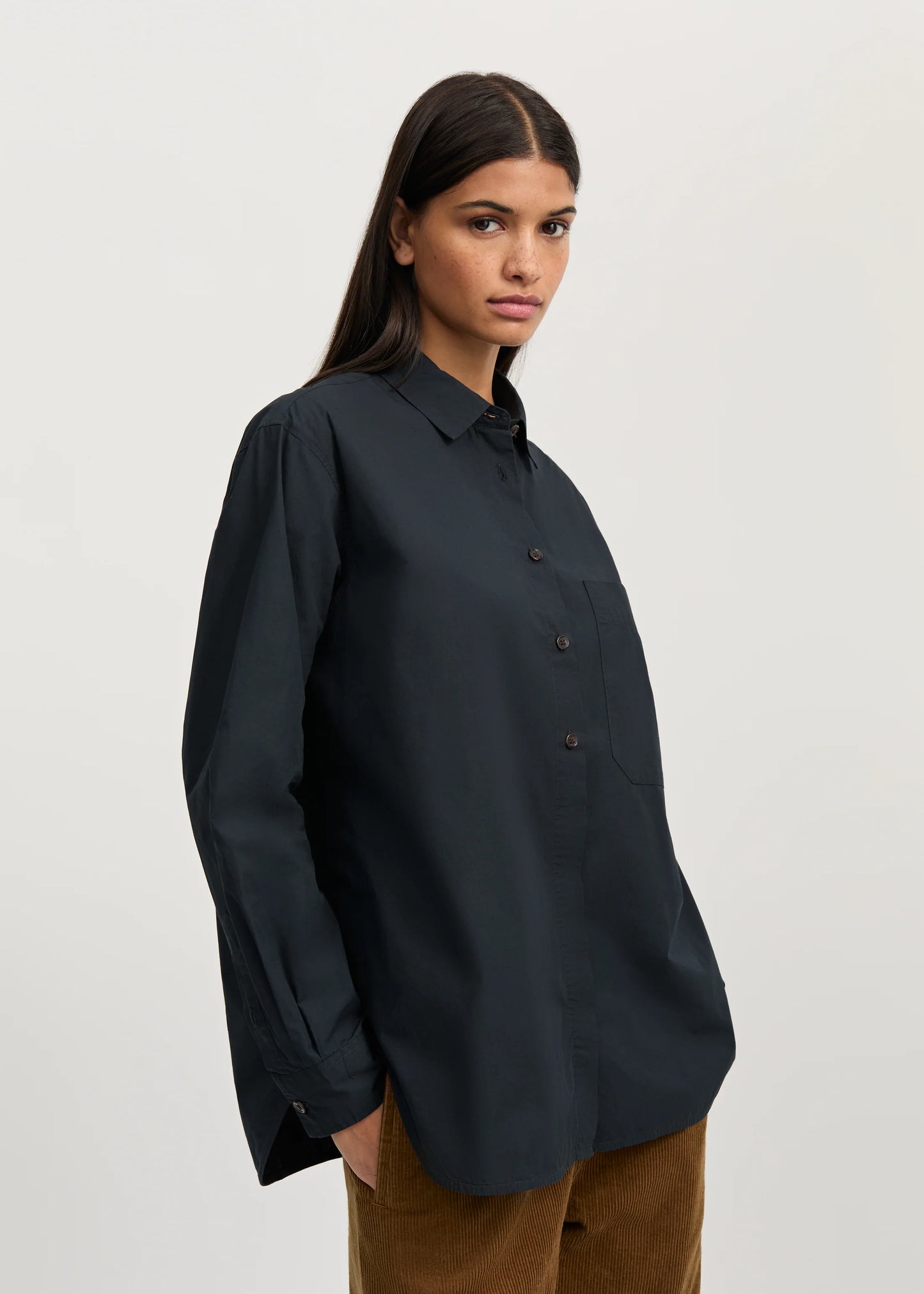Aiayu "Lynette shirt dark horn" Black Navy