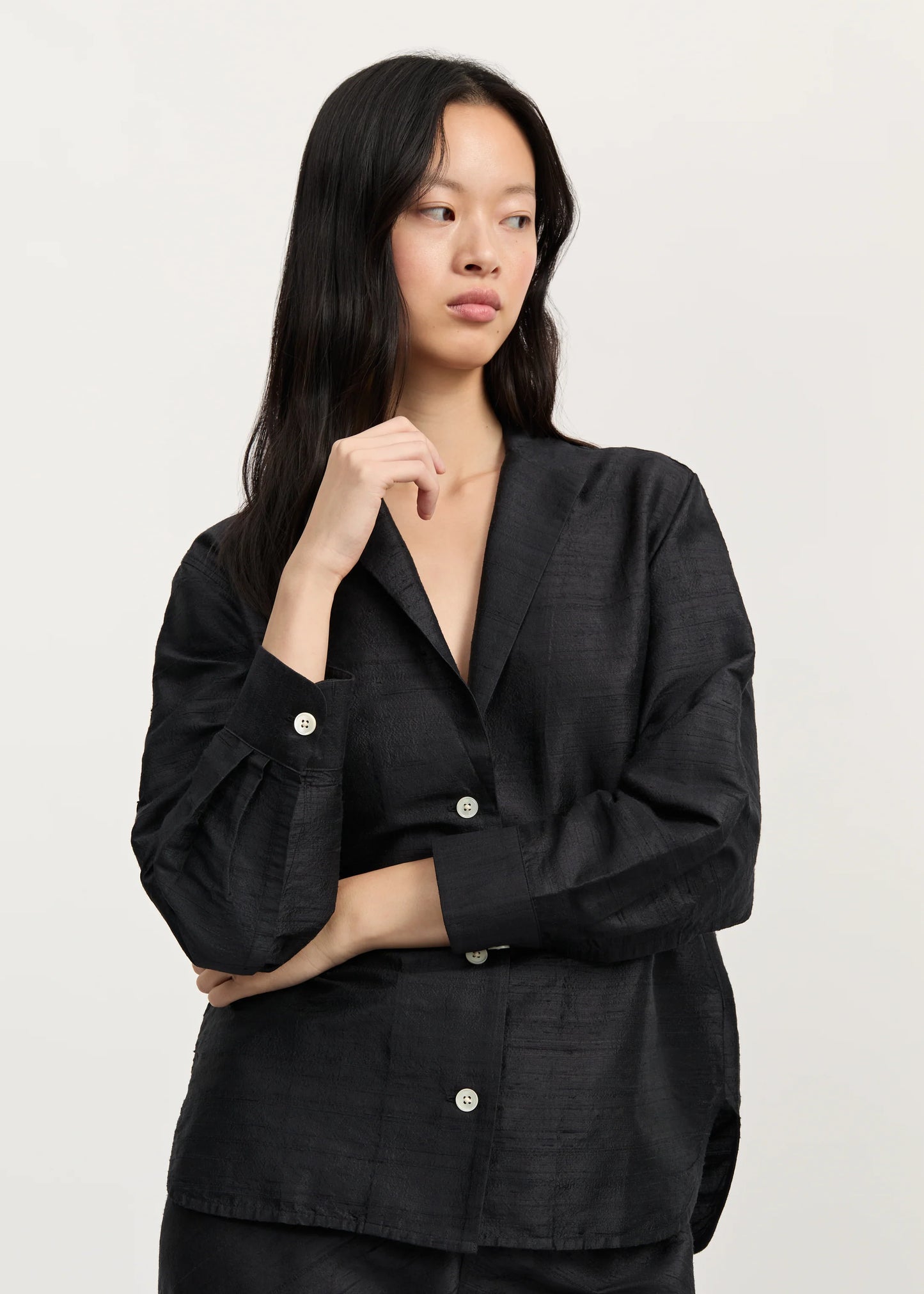 Aiayu "Makya Shirt Silk" Black Navy