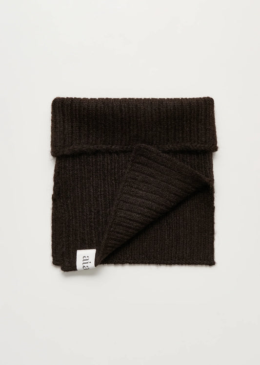 Aiayu "Nellie neck warmer – llama" Pure chocolate