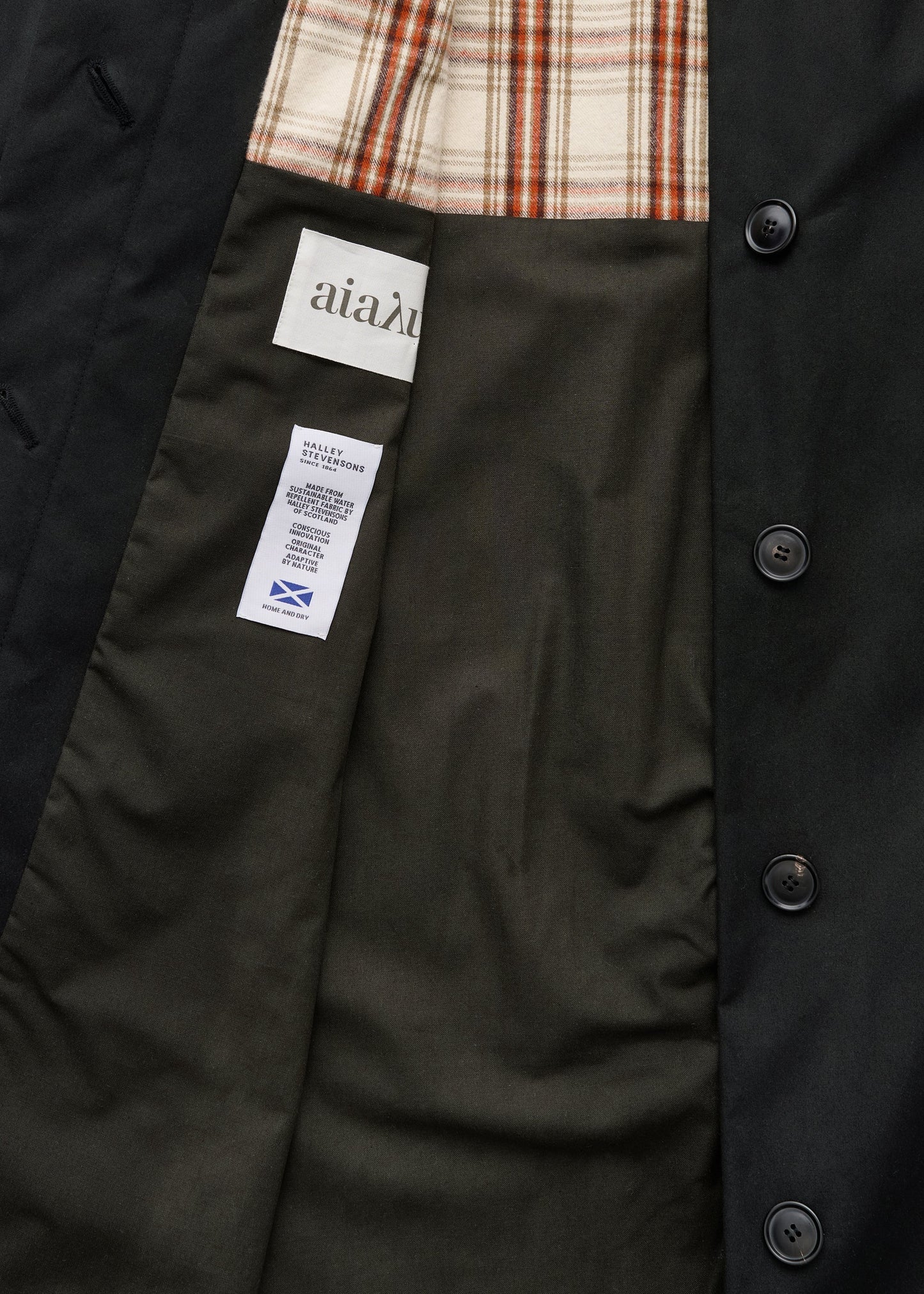 Aiayu "Noor Coat Oilskin" Black