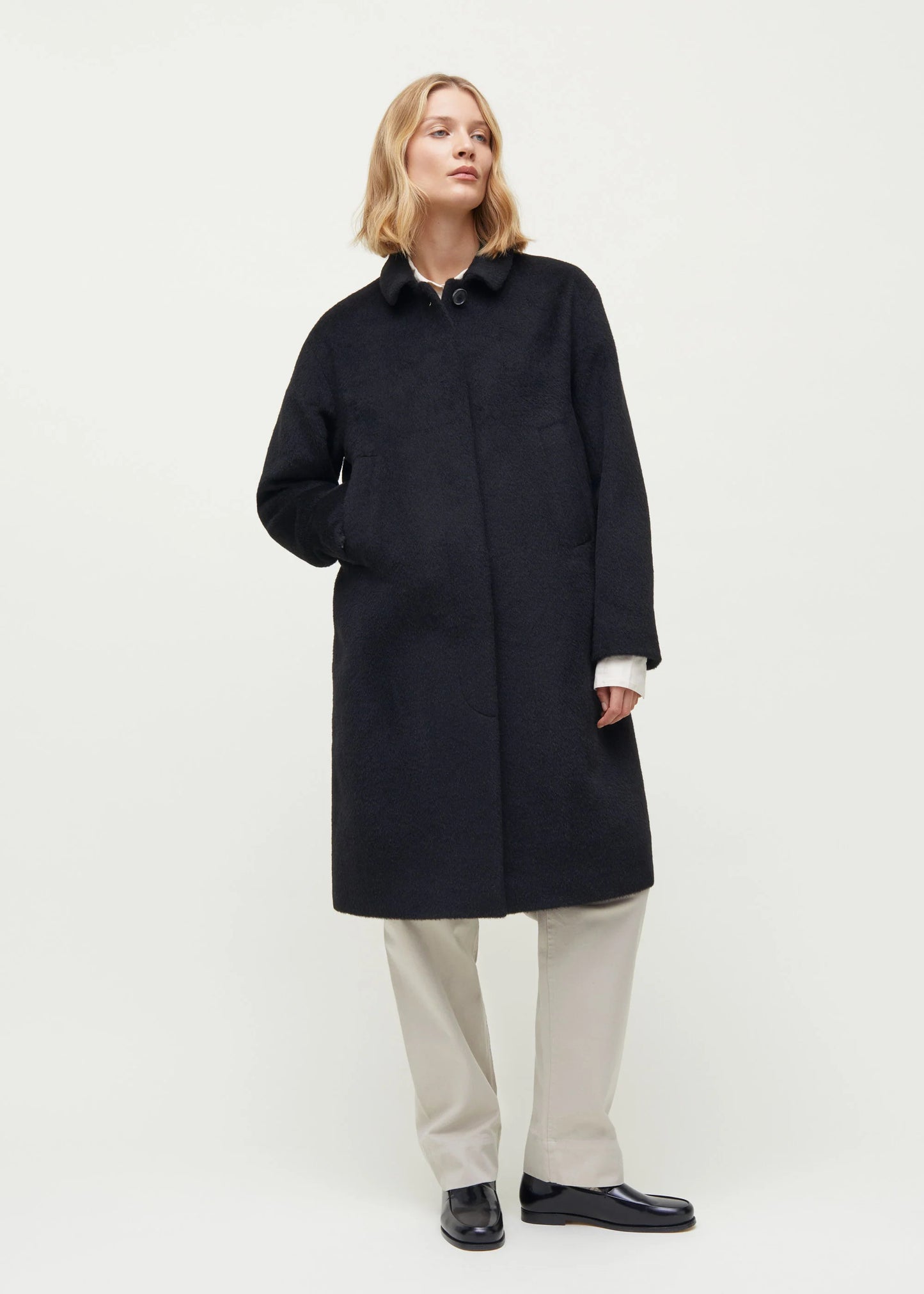 Aiayu "Noor wool coat" Black