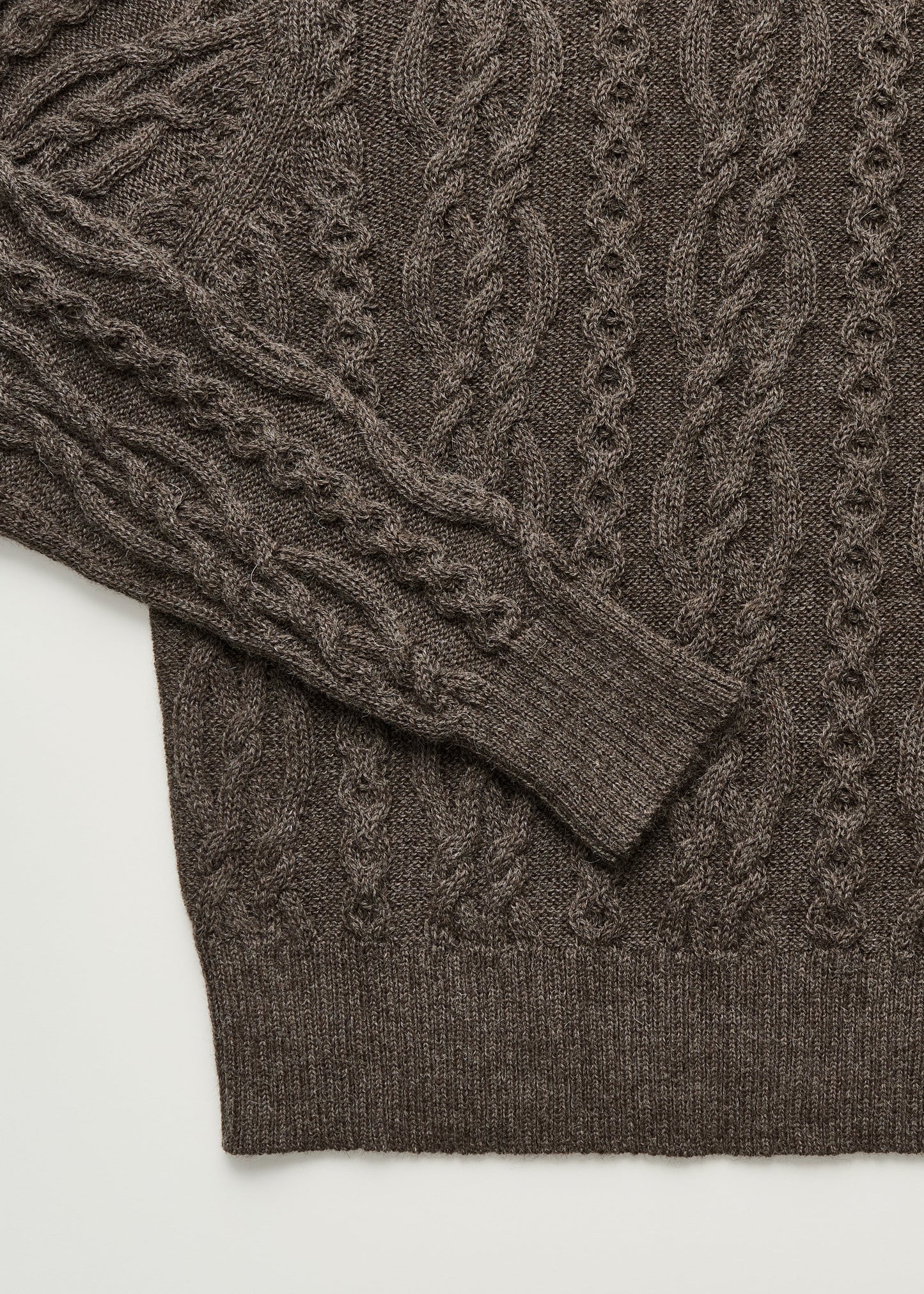 Aiayu "Orenda sweater – llama" Pure Smokey Brown