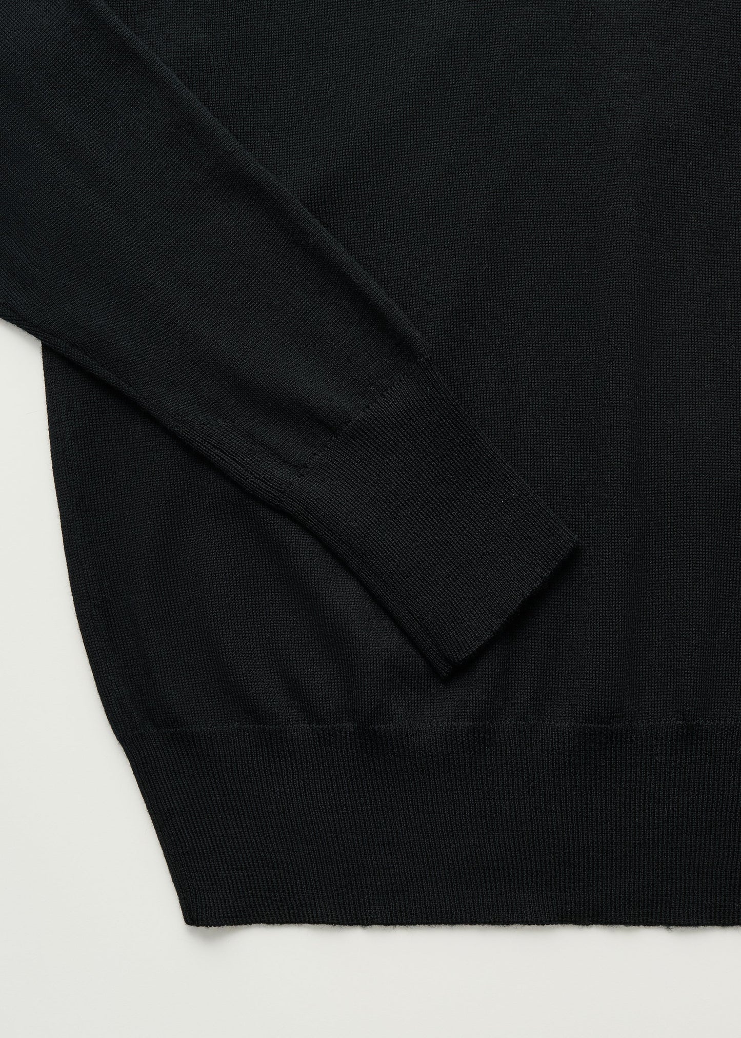 Aiayu "Quinn sweater – merino wool" Black