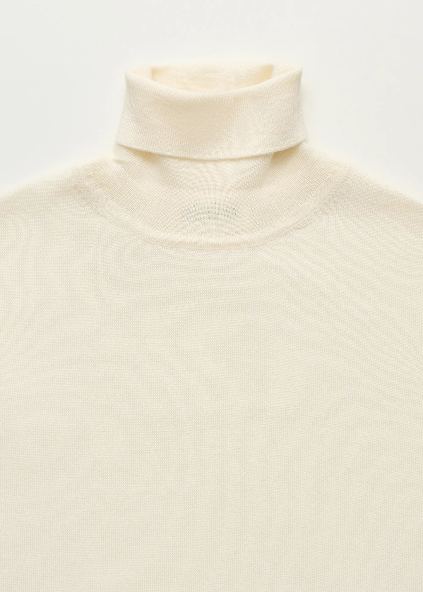 Aiayu "Quinn sweater – merino wool" Ecru