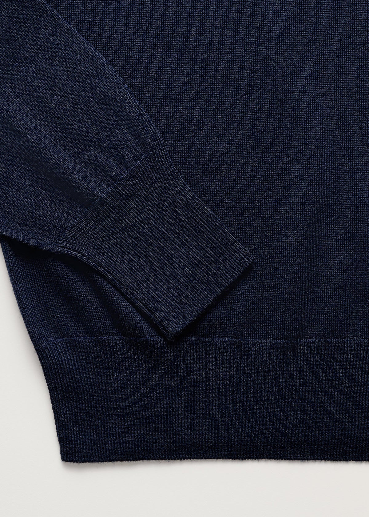 Aiayu "Quinn sweater – merino wool" Navy
