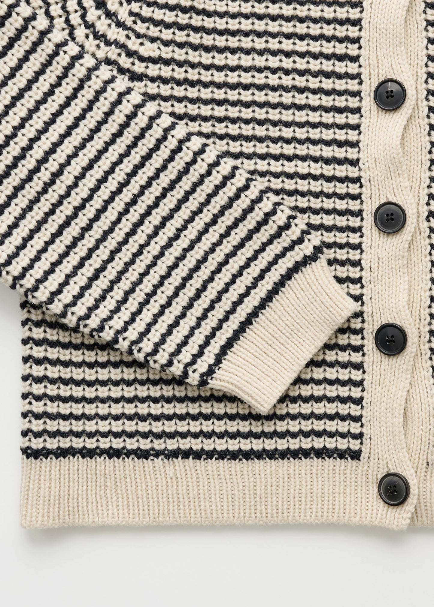 Aiayu "Shiva cardigan – highland wool" Mix Black Navy