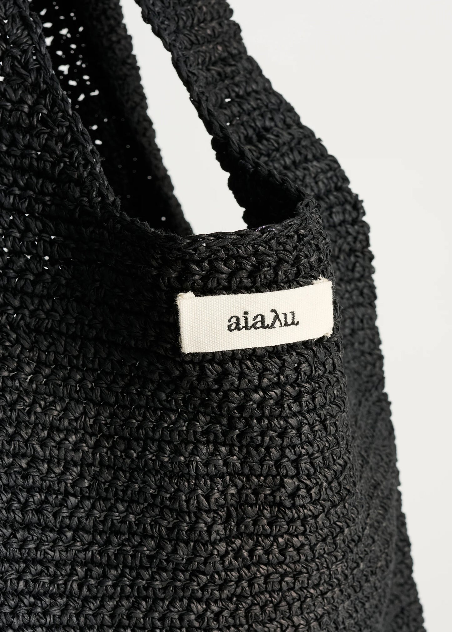 Aiayu "Sophia straw bag medium" Black