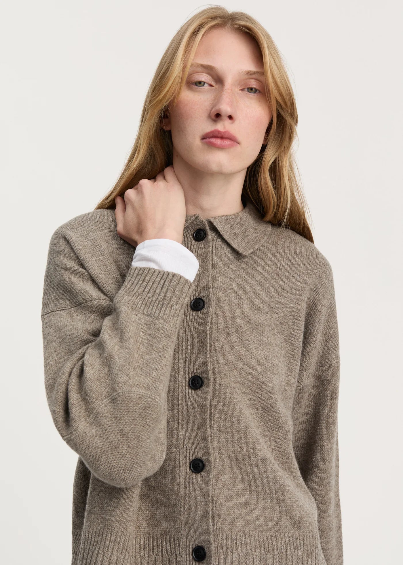 Aiayu "Sunil cardigan – pure sartuul" Pure Soil