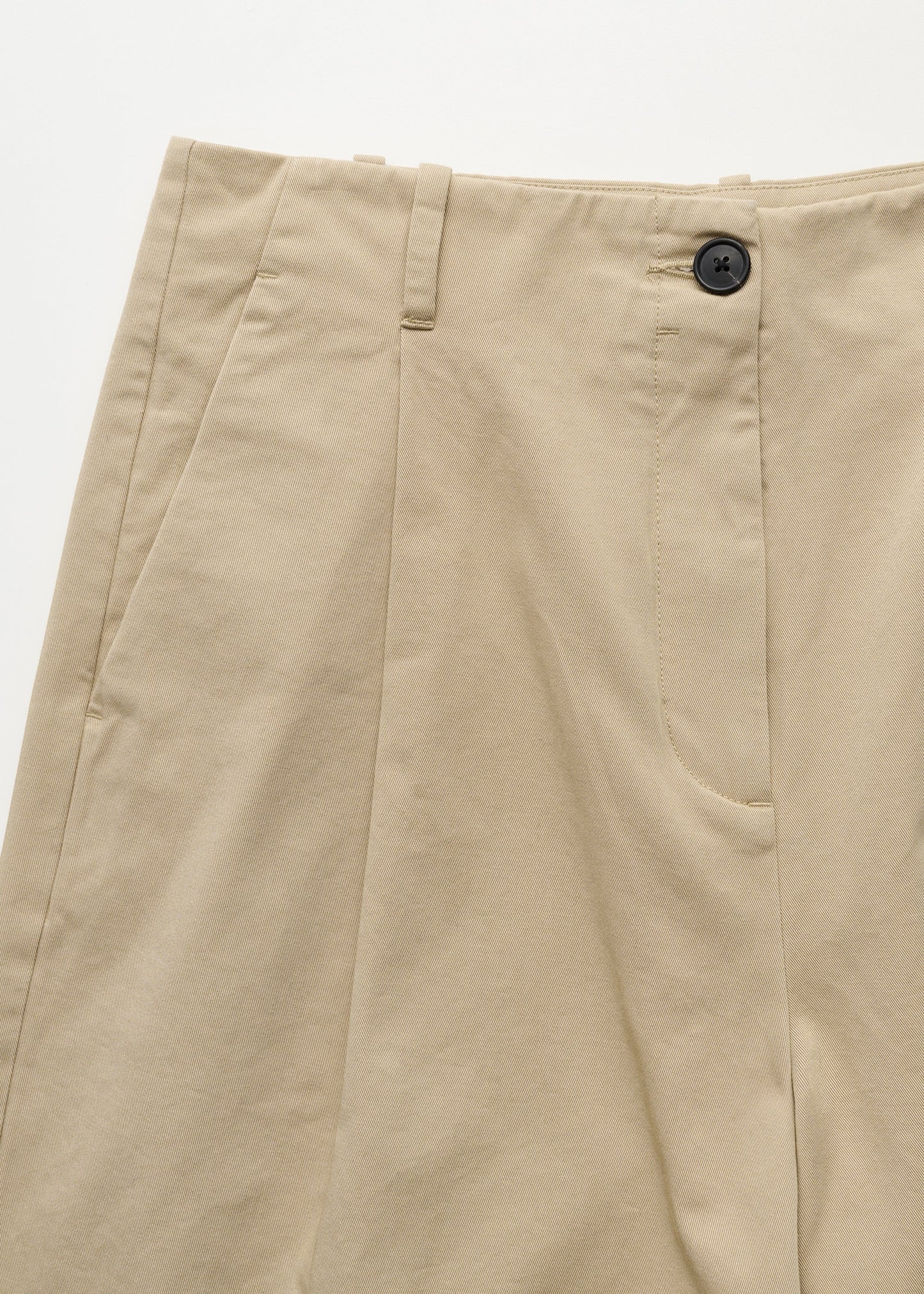 Aiayu "Willy Shorts" Semolina