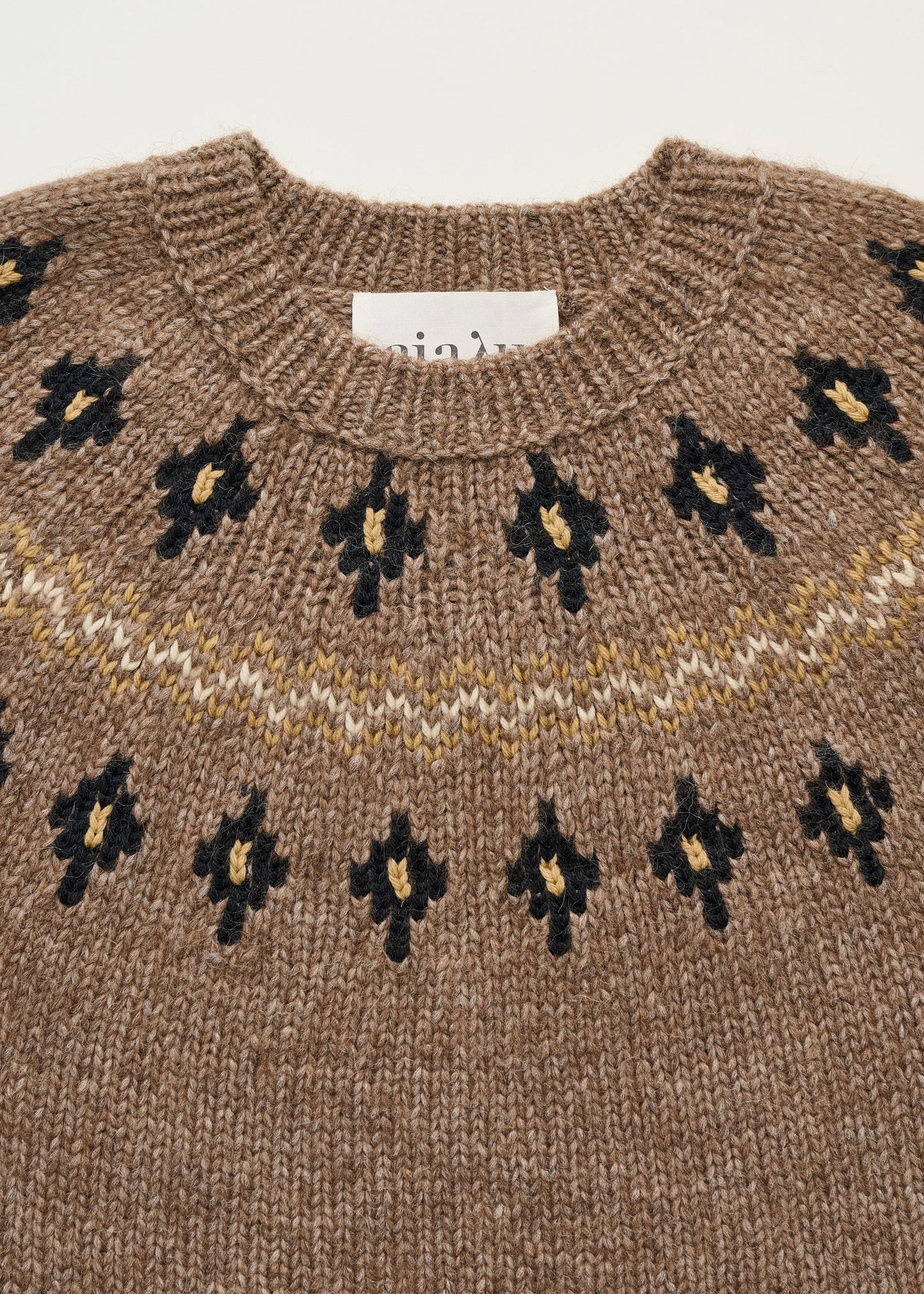 Aiayu "Wyn sweater – llama wool" Mix Pure Brown