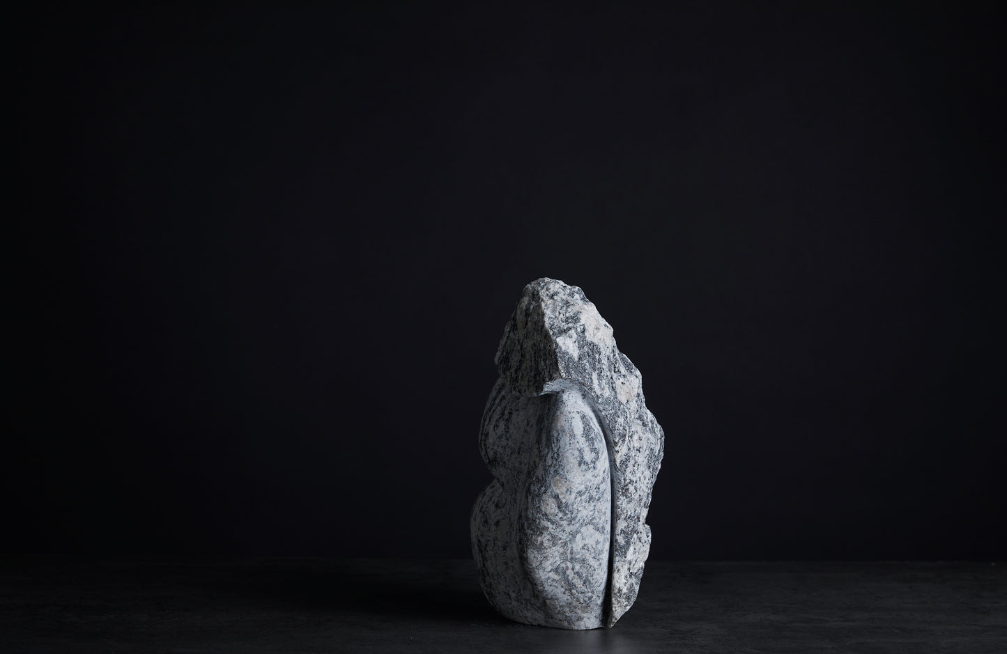 Løvfall skulptur, Out of solid...