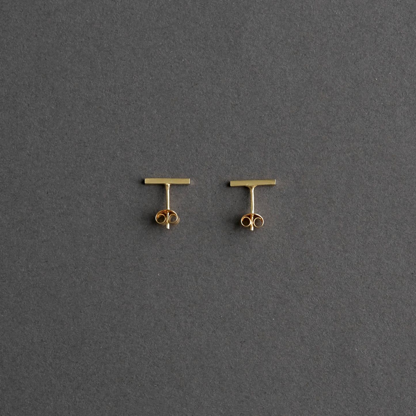 Una earstick 14k Gold, pair