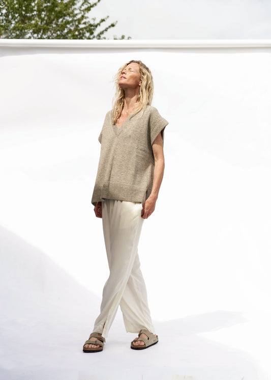 Aiayu "Foxglove" Light Grey